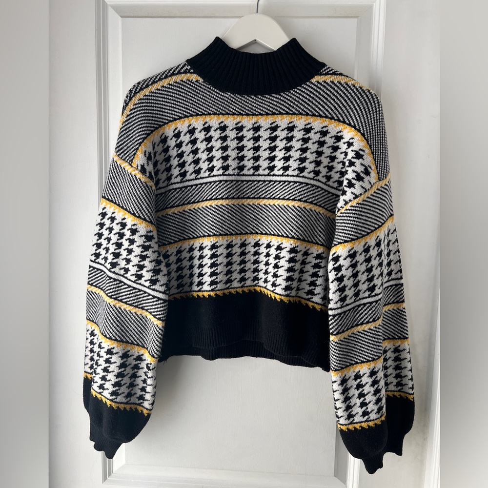 Houndstooth Louna Sweater